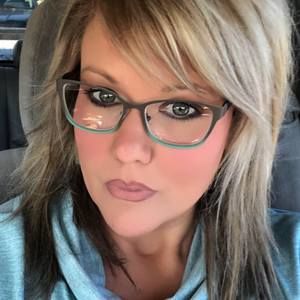 Meet your Posher, Theresa renee'